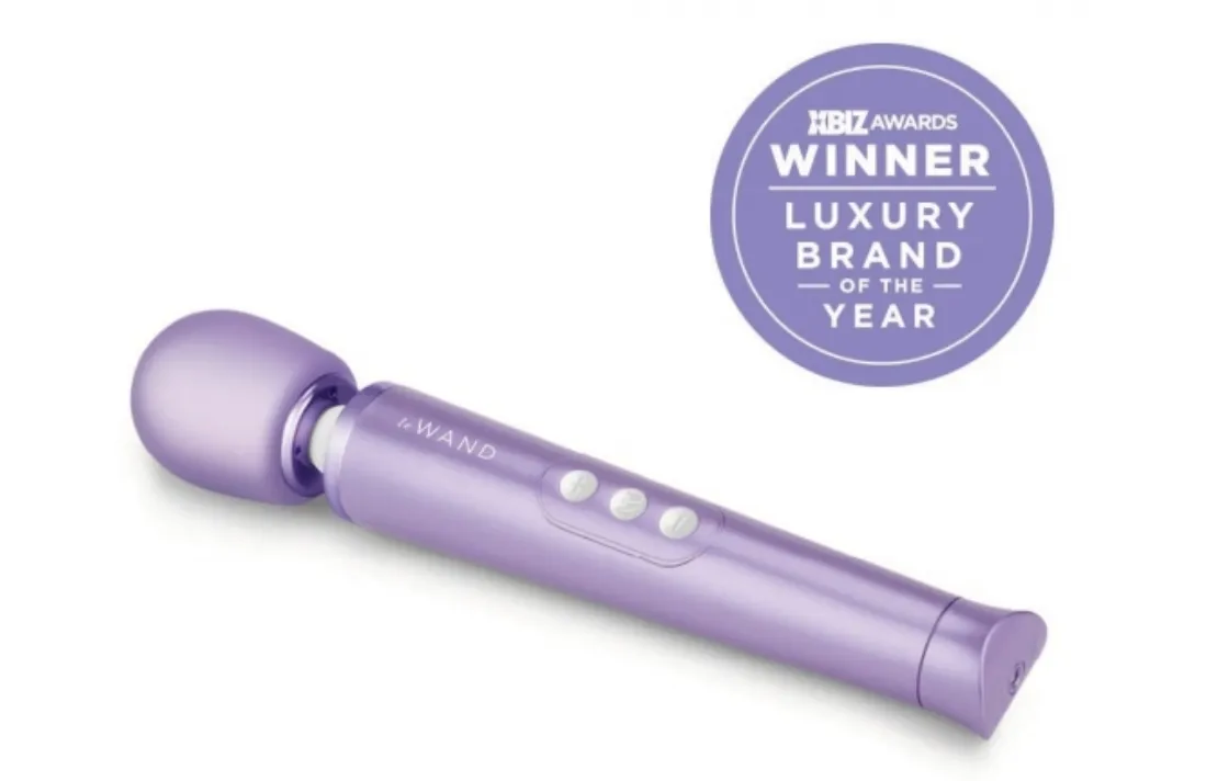 Le Wand Petite Rechargeable Vibrating Massager