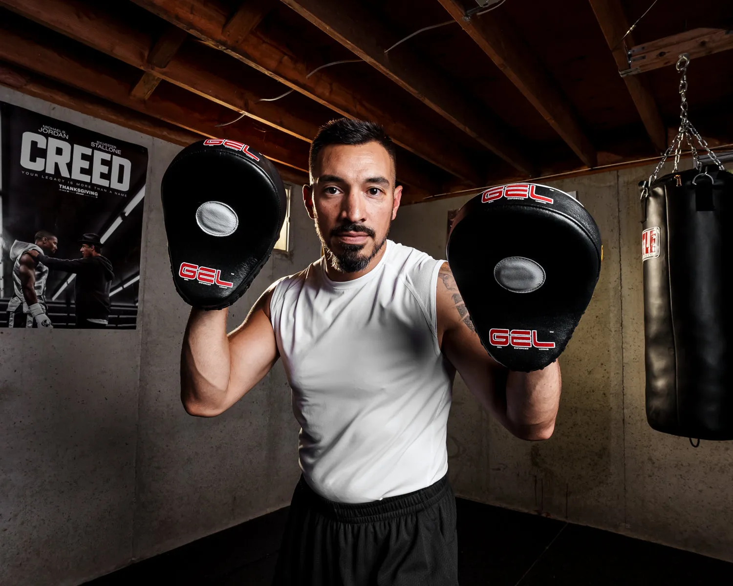 TITLE Boxing Gel World Contoured Punch Mitts